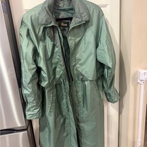 Vintage Green Trench Coat Windbreaker Cottage Core Women’s size 11/12